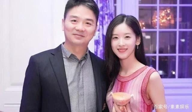 章子怡章泽天合影 奶茶妹妹强大朋友圈意外曝光