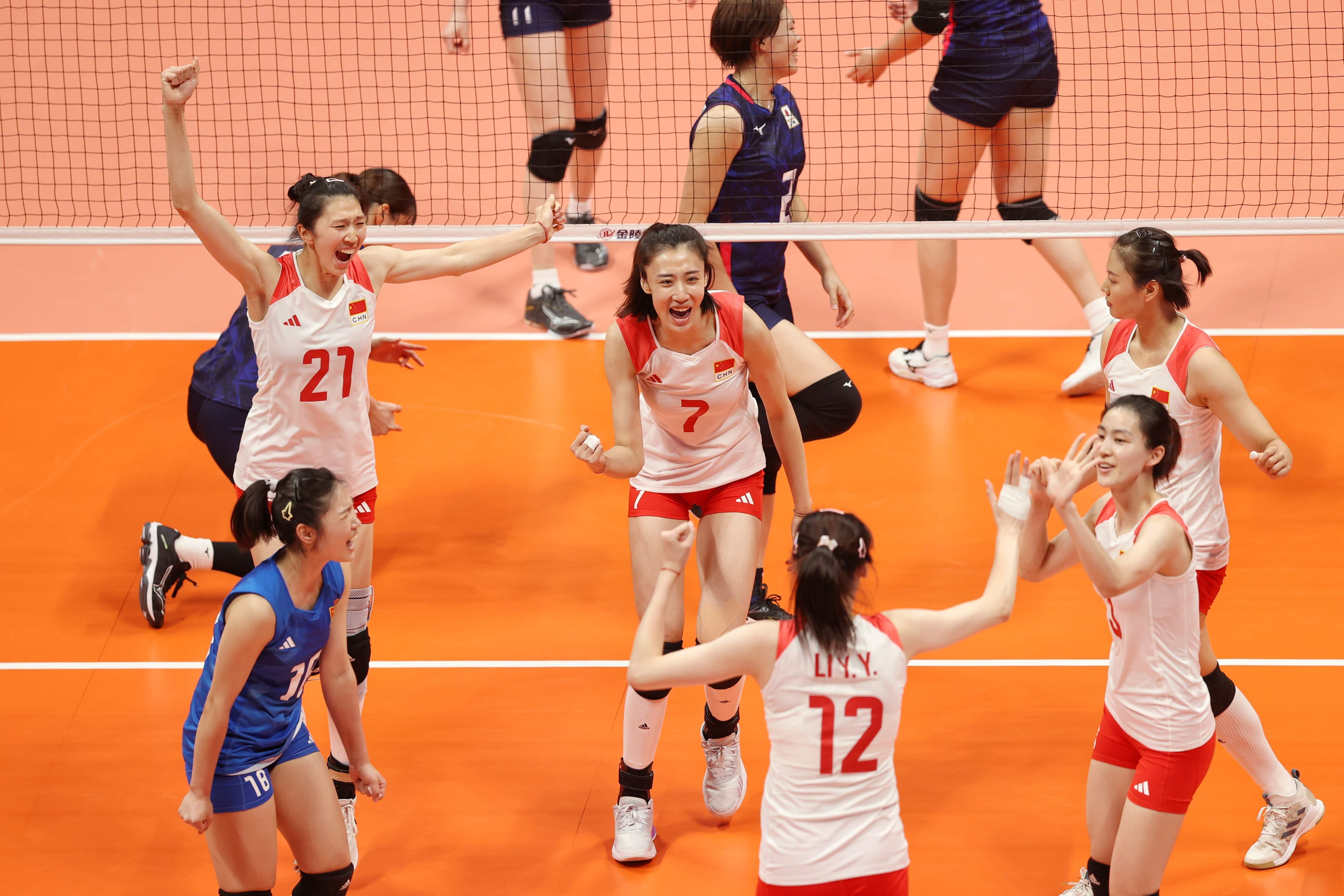 济南第9金！济南姑娘王梦洁随中国女排击败日本队夺得亚运会冠军