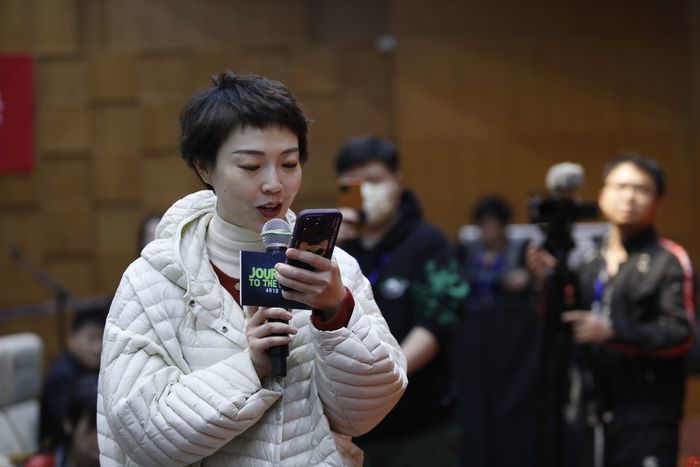 豆瓣 8.7 分佳作《宇宙探索编辑部》预售开启 孔大山导演揭秘与电影《流浪地球》“梦幻联动”