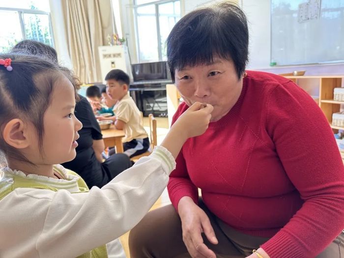 育贤一幼重阳节活动暖心来袭