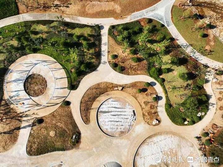航拍建设中的济南兴隆公园，山水园林雏形已现
