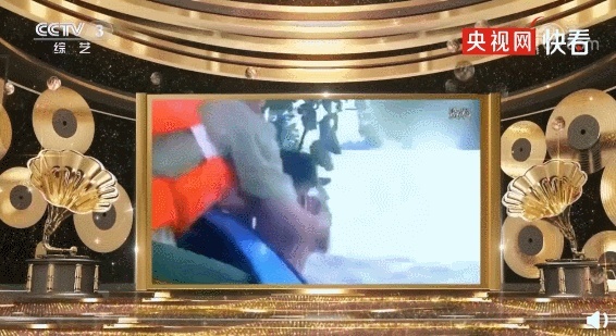 还记得23年前洪水中的抱树女孩吗？她的愿望实现了！