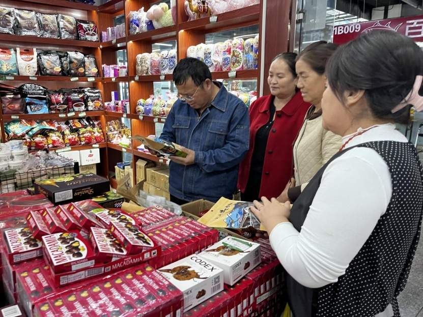 走进口岸看新疆｜塔城：“口岸经济”迈出新步伐