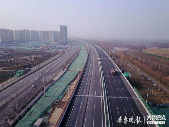 济青高速年底将全线通车，航拍济南西段建设情况