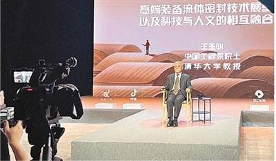 内容接地气、知识随手搜 互联网成年轻一代重要