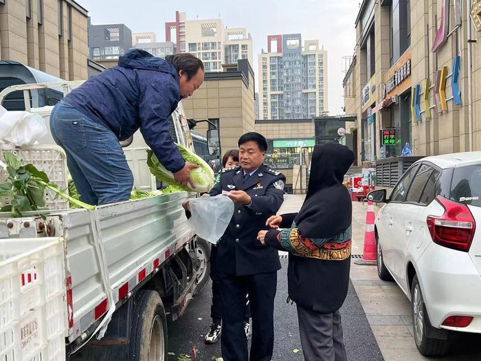 3年免费送出10万斤“暖心菜”！济南菜农“投桃报李”感动居民