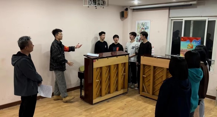 济南市技师学院师生以歌抗“疫”，向阳而歌