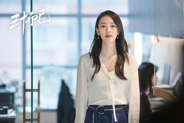 童瑶被男子围堵电梯口求抱|童瑶被男子围堵电梯口求抱什么情况?怎么回事?终于真相了,原来是这样!