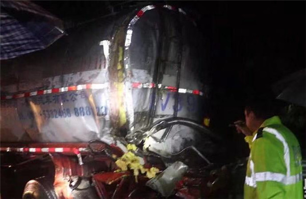 迎战“利奇马” 逆风英雄守护千家万户安全