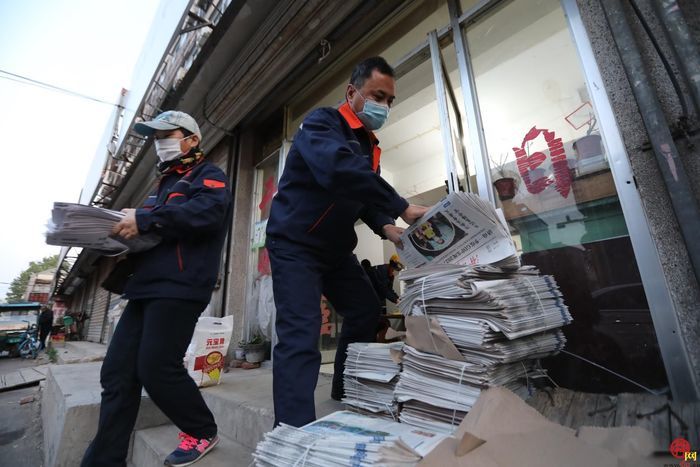济南报业发行员：发行铁军，服务千家万户