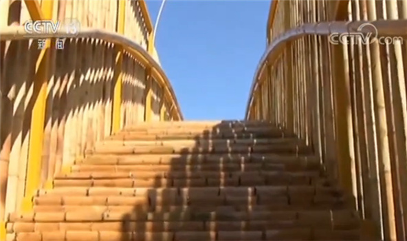 丹麦大师园：1088根楠竹打造中国山水画