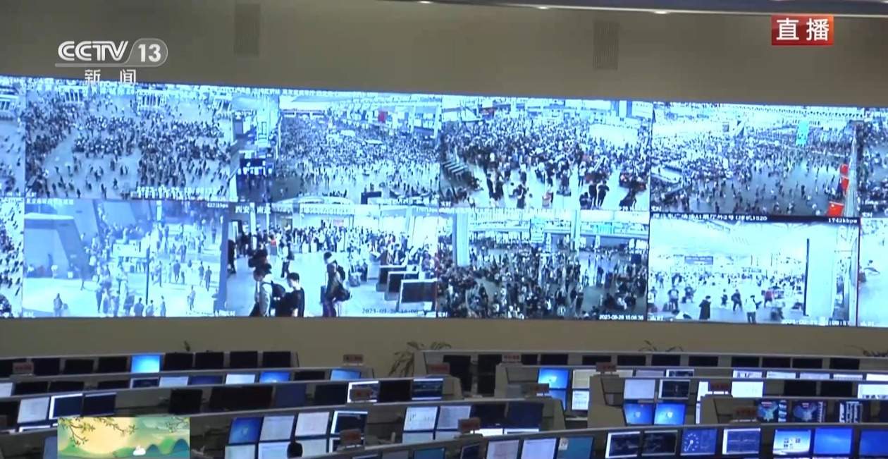 假期客流高峰 各地铁路部门增设“服务台”助旅客便捷出行