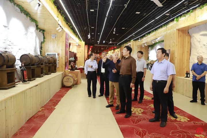 济南市国动办调研节日期间人防工程安全生产和商业运行情况