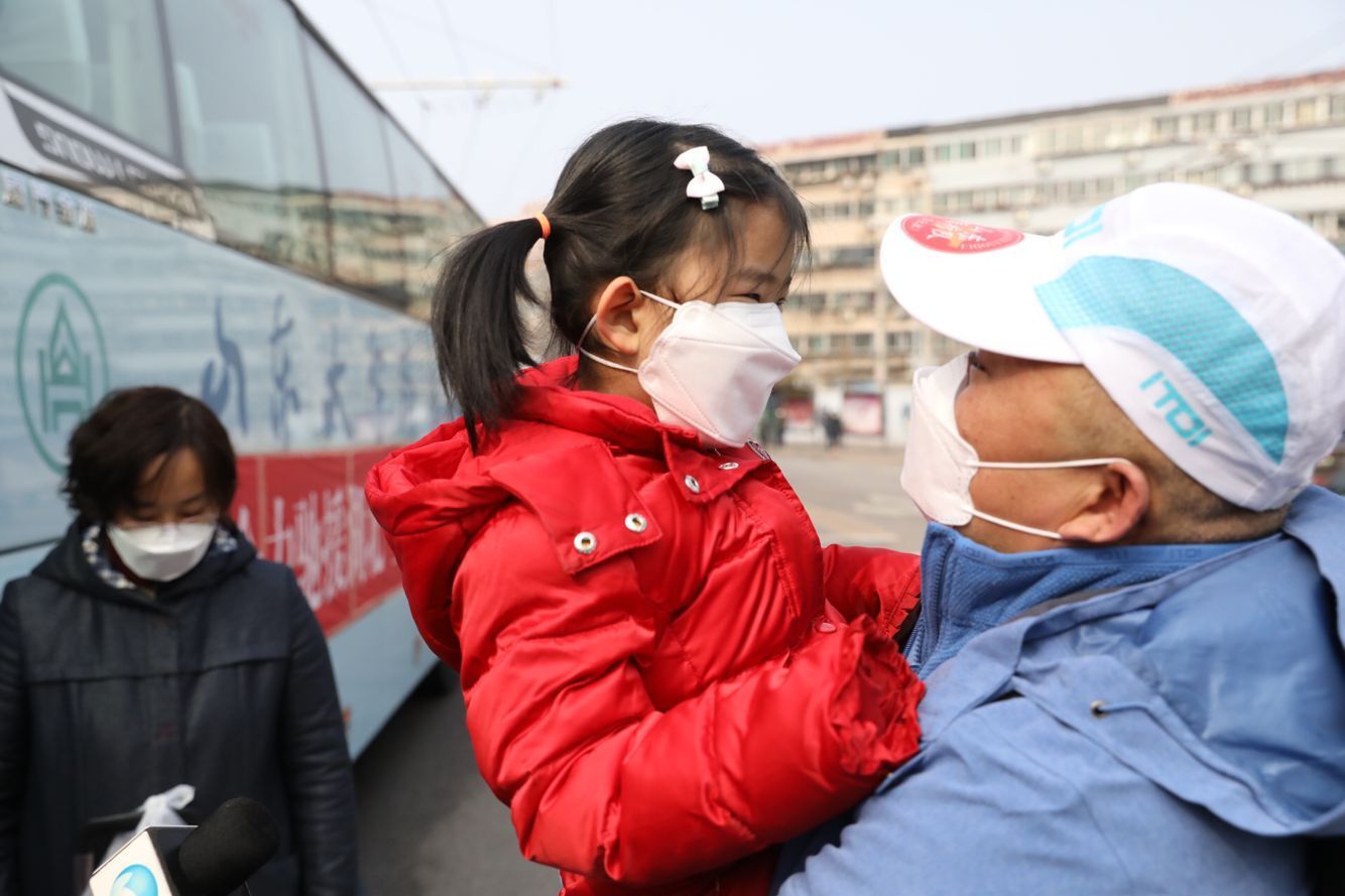 记者直击丨齐鲁医院组建131人医疗队驰援湖北
