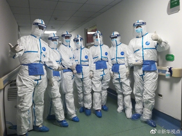 防护服安心，“爱心腰包”更暖人