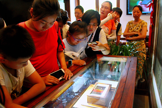 新时代文明实践“科普巴士”开进工厂园区  “科普9问”你知道吗？