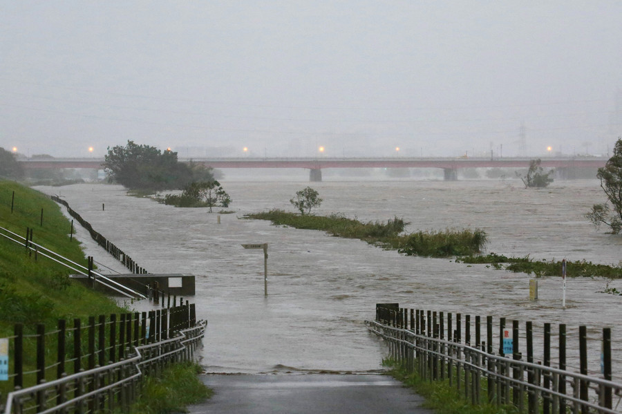 刚地震完台风又来 日本多处沿海潮位达史上最高