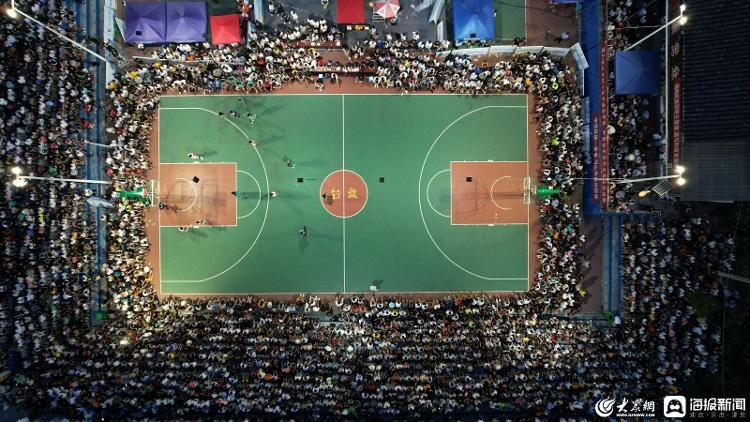 贵州最火“村BA”篮球赛将迎总决赛 有球迷驱车200公里前来看球