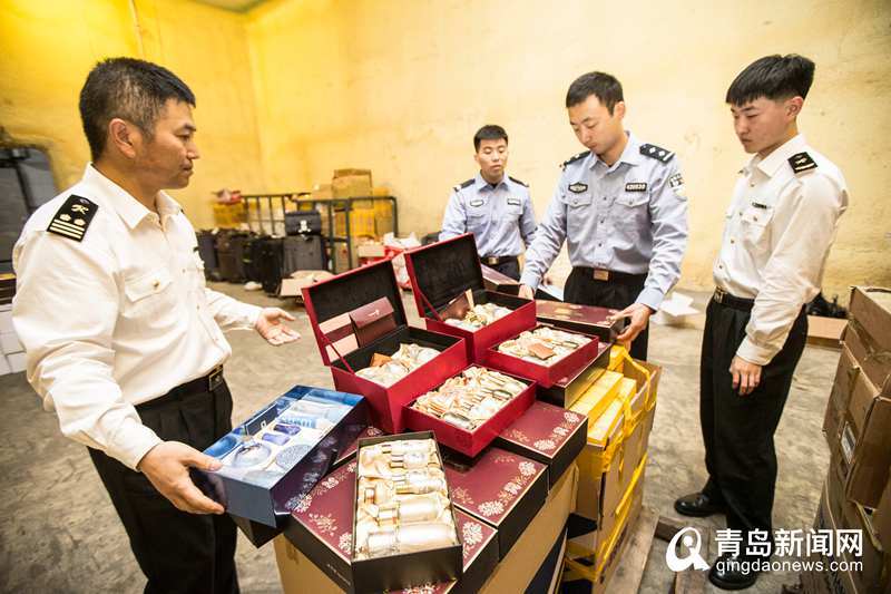 走私化妆品、烟酒 37名水客被青岛海关一锅端