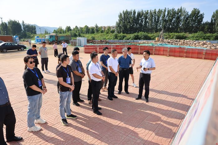 2023济南网络名人行丨产业研发中心等项目年底开工 钢城区开启城市更新新征程