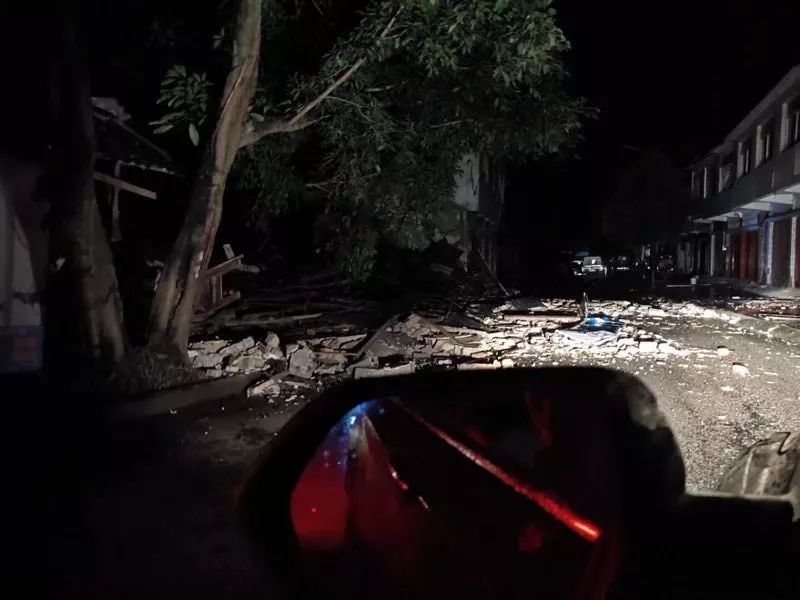 已致11人死亡！四川长宁地震救援正在进行