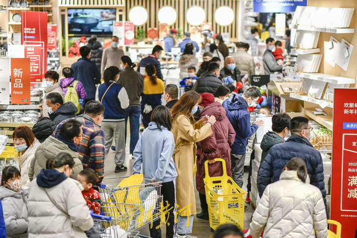 网络中国节春节济南吃购游商业综合体客流量大用餐高峰不断档