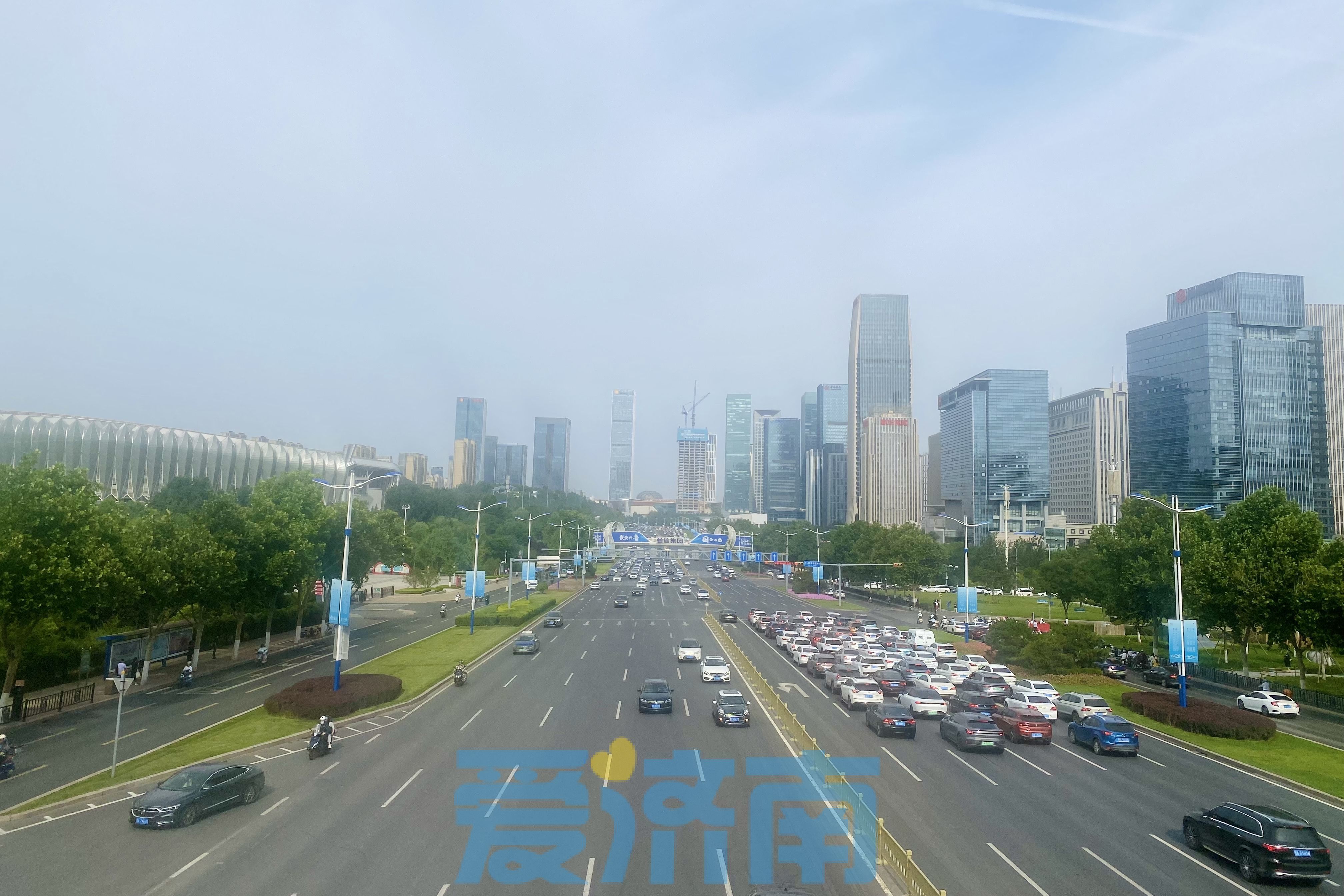 济南今夜北部局地雷阵雨+8级风！未来几天气温稳居高位