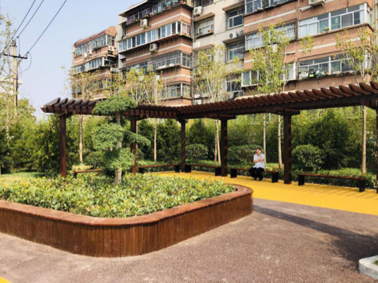 槐荫经十一路新增一处“口袋公园”  “连路面都是彩色的”