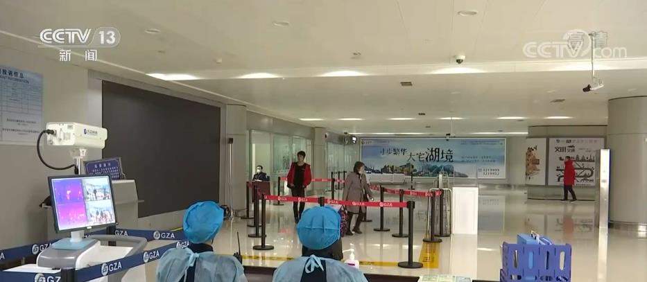 高风险区之外的地区不能随意采取封闭管理