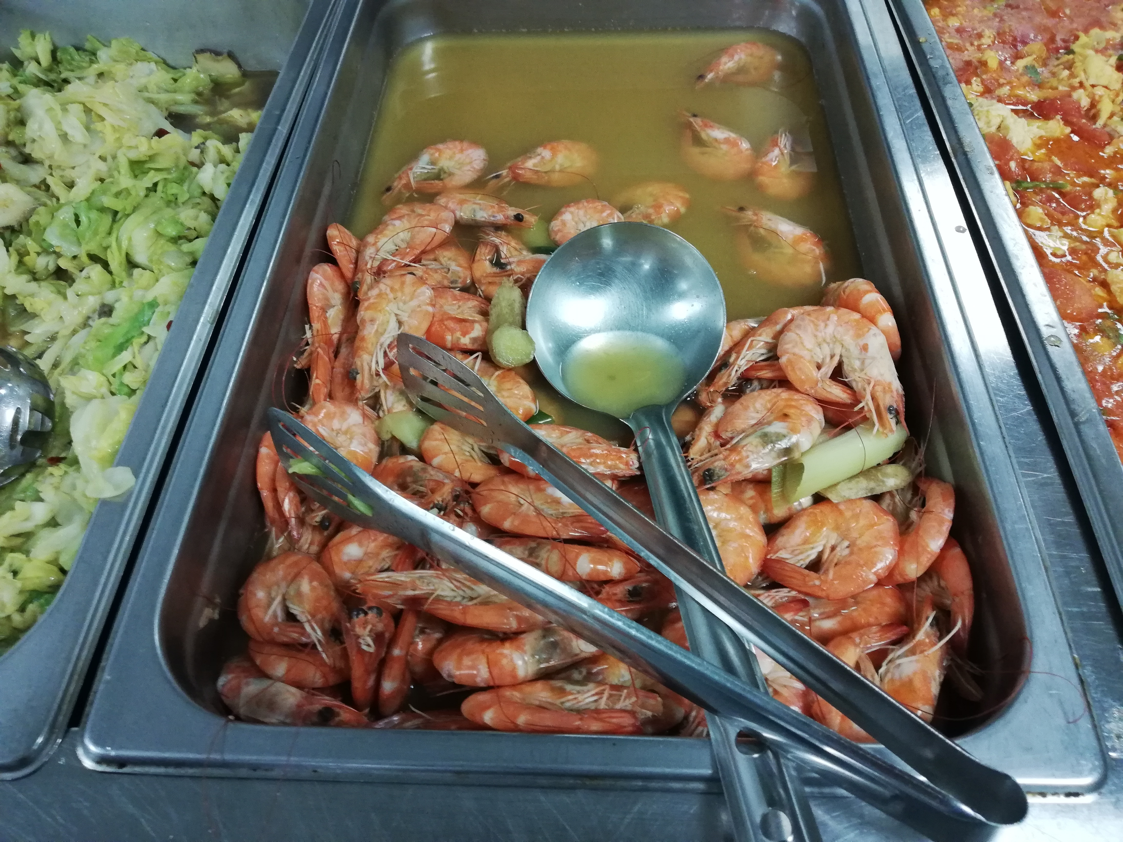 《我的家乡我的舰》揭秘临沂舰伙食啥样子？ 三荤三素 有烤肉还有大虾