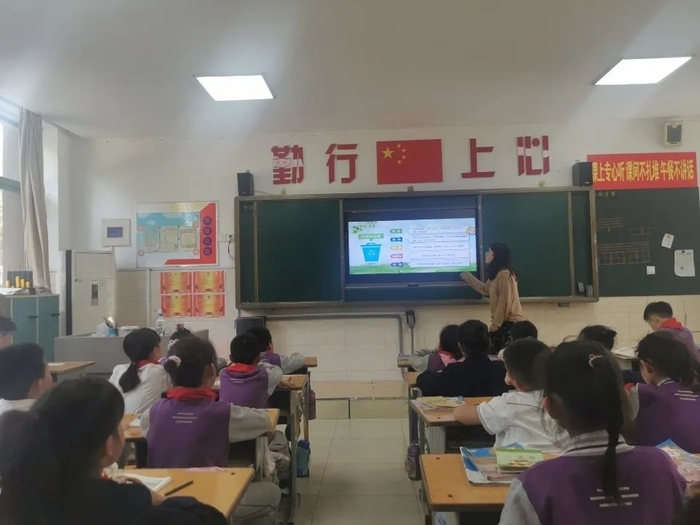临高县教育局锐意推进教学创新打造卓越教育