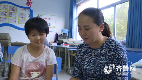 61秒｜长大后我就成了你！滨州10岁小姑娘暖心黑板报让无数人动容