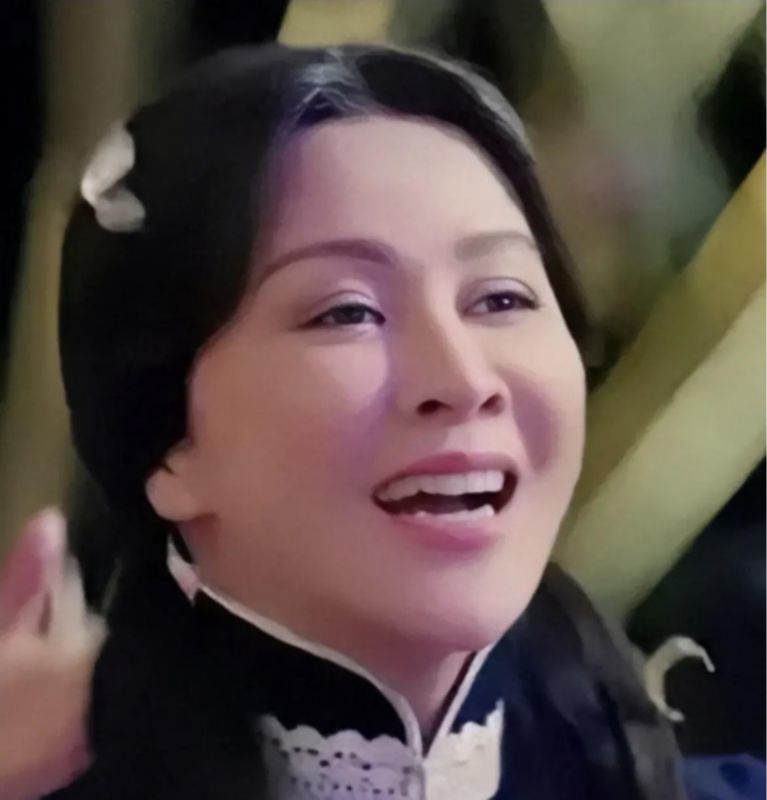 刘嘉玲双马尾造型遭吐槽|【吃瓜】刘嘉玲双马尾造型遭吐槽：不像舞女,像上海滩老大！