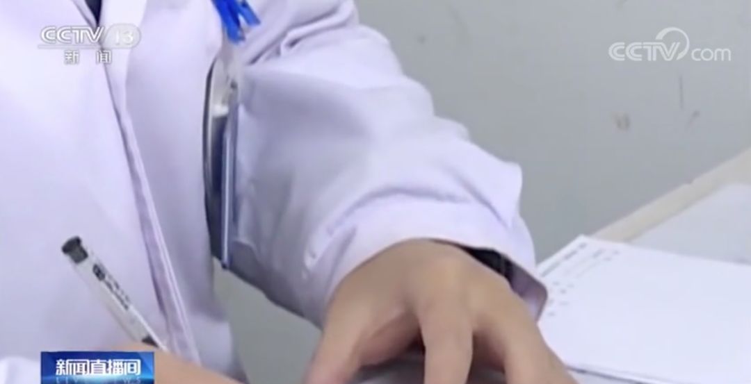 细思极恐！他们偷偷溜进医院诊室，真实目的是什么