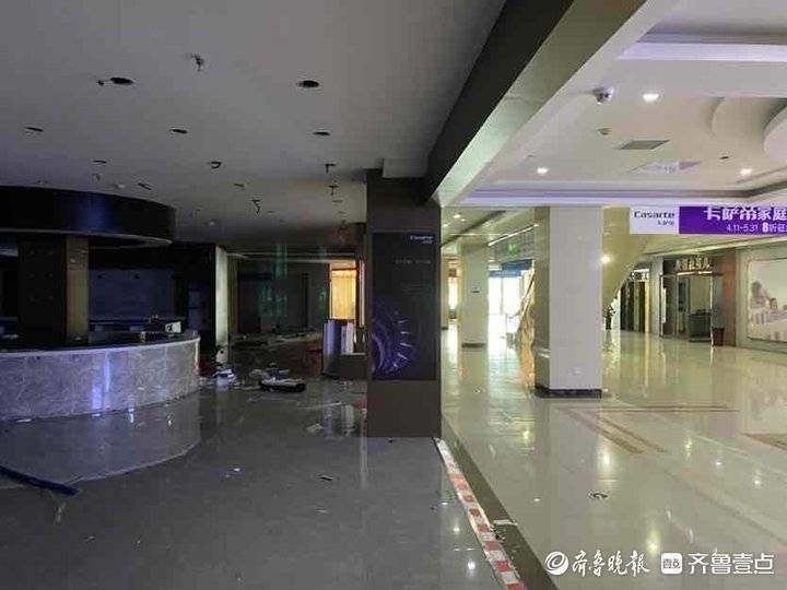 花50万装修，开业半年被迫关门！商户：当初承诺四年店面不动