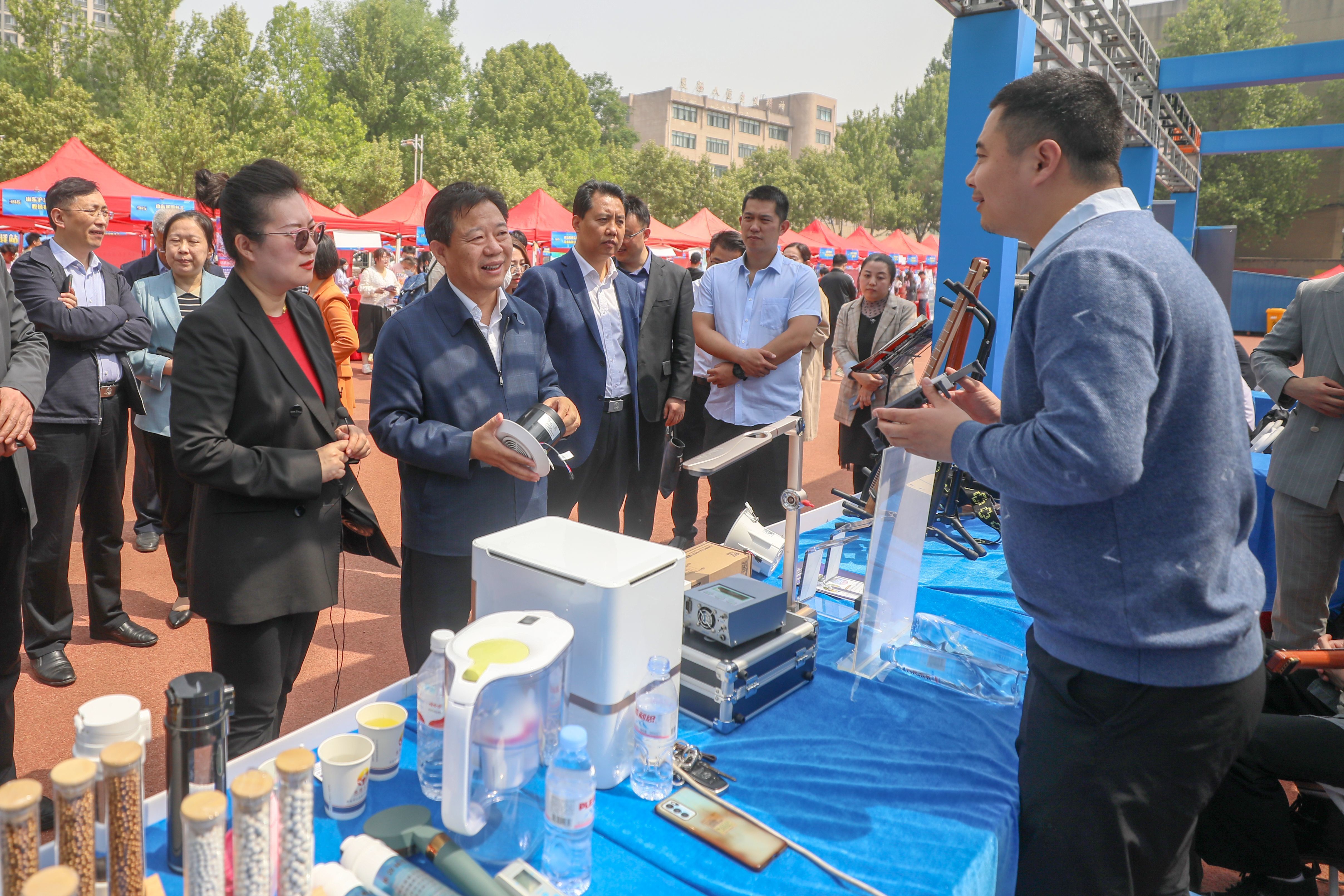 为就业创业扬帆助力！山东公共就业服务进校园活动在济启动