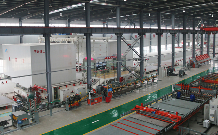 百名青年记者走基层