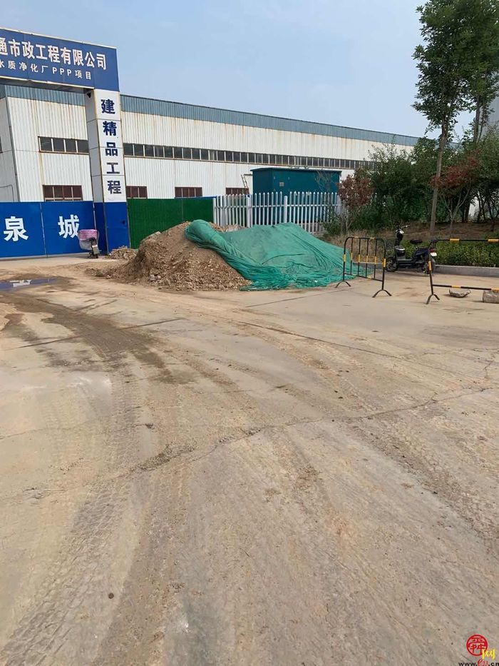 【啄木鸟在行动】章丘区恒美百特附近渣土未完全覆盖