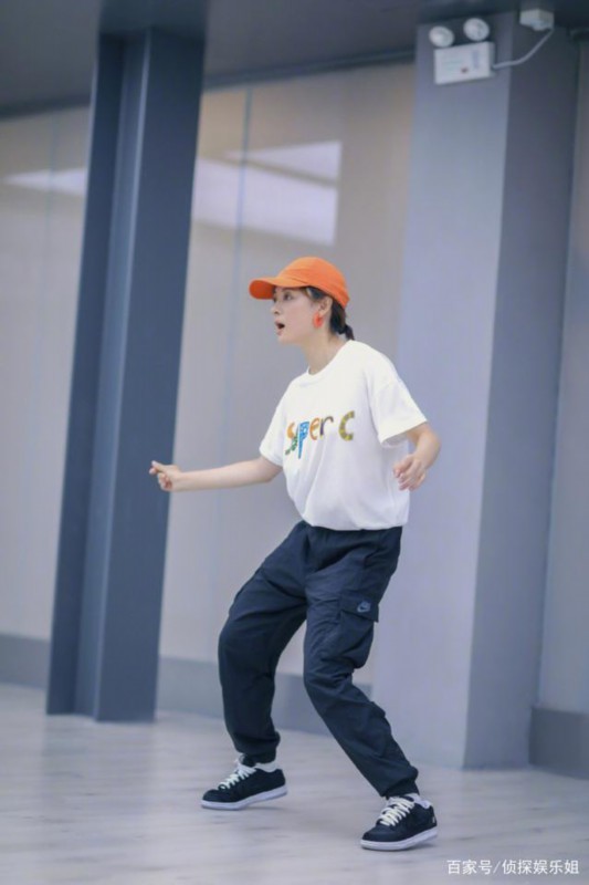 孙俪自拍的心理节奏|孙俪自拍的心理节奏是什么梗?娘娘拍照都如此“戏精”太可爱了