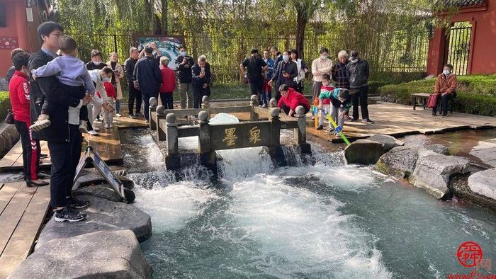 【中国龙山 泉韵章丘】探秘傲视群雄的豪放之泉——墨泉