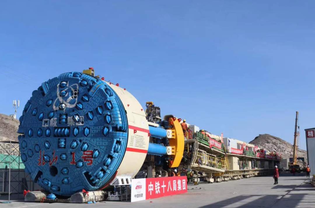 重要突破!全球首台,转弯成功!