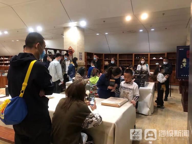 山东省博物馆“考古盲盒”火出圈背后：一年筹备期 盲盒+考古 让文创产品“潮”起来