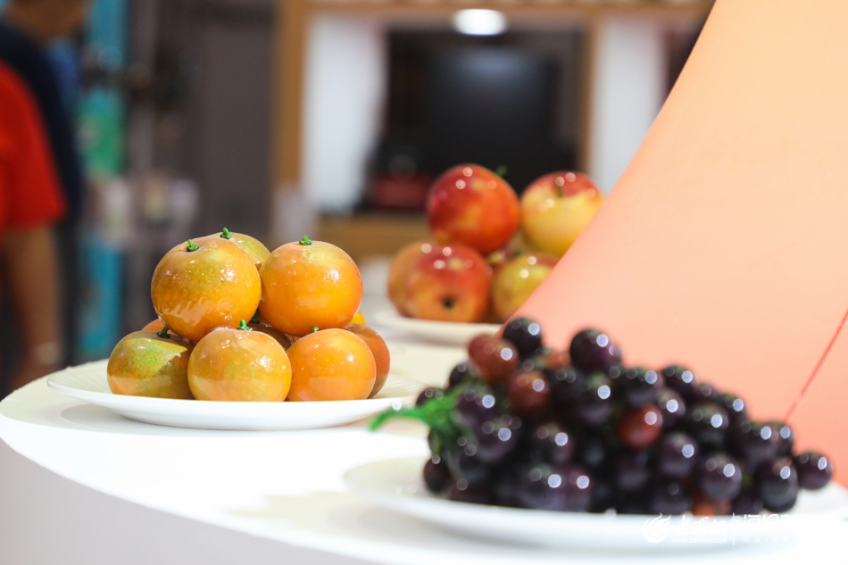 逛文博会赏国瓷 看了这些“宝贝”才知道瓷器有多美！