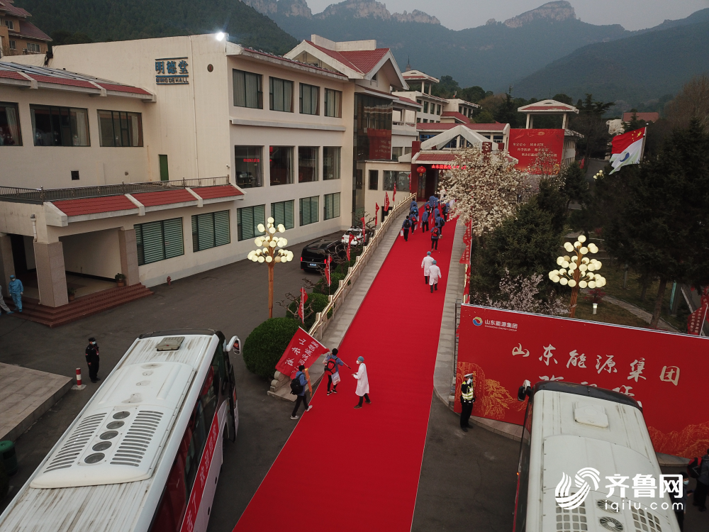 英雄归来｜迎接山东白衣天使回家，这些英雄“礼遇”你们值得