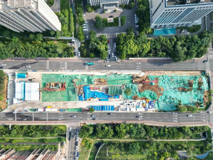 济南轨道交通7号线15座车站已进场施工，年内全部站点进场围挡