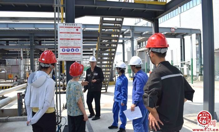章丘区应急局陪同济南市局开展苯乙烯企业安全生产专项检查