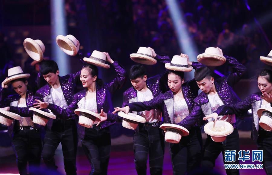 竞逐“金小丑”