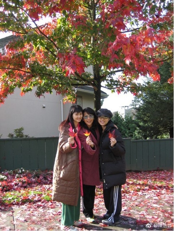 洪欣迎49岁生日 张镐濂陈法蓉齐晒旧照送祝福