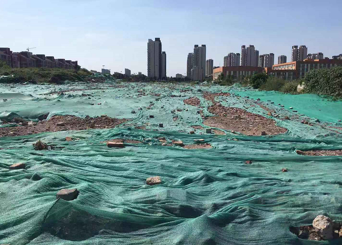 【啄木鸟在行动】赵仙庄附近渣土及建筑垃圾未完全覆盖