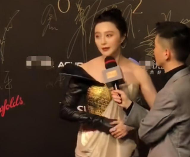 姚晨|网友脑补精彩内心大戏 姚晨与范冰冰同框颜值遭碾压